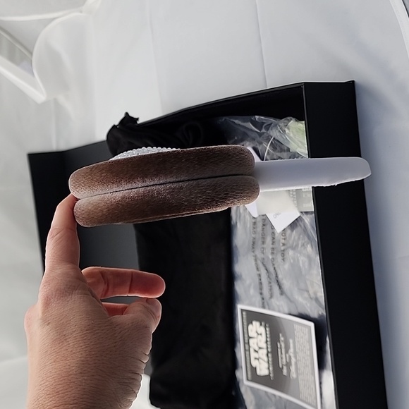 Princess Leia Ear Headband - Ashley Eckstein - Her Universe - Disney Parks - Picture 8 of 11